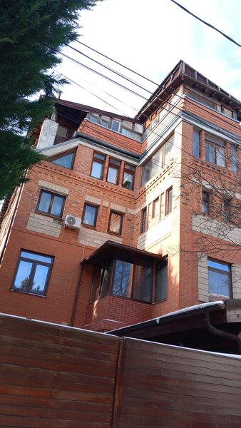 Jolie Ville, Erou Iancu Nicolae